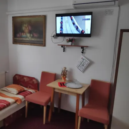 Herkules Panzio Affittacamere