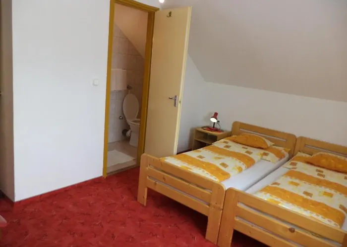 Herkules Panzió Gasthof