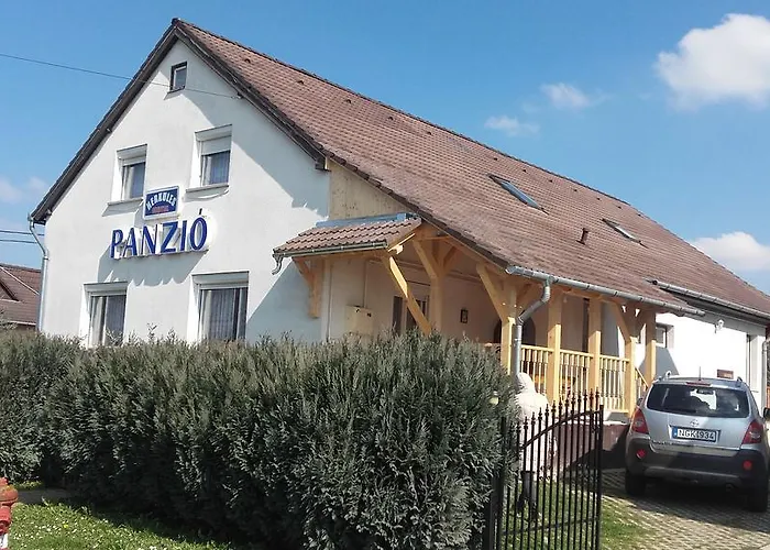 Herkules Panzió Gasthof 3*