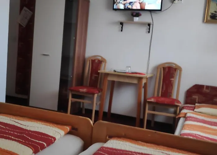 Herkules Panzio בית הארחה